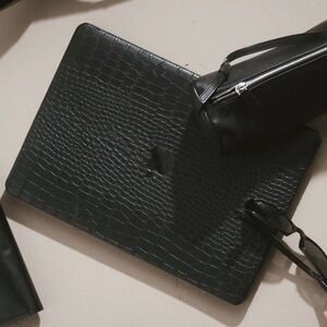 Inserif MacBook Pro 13 case